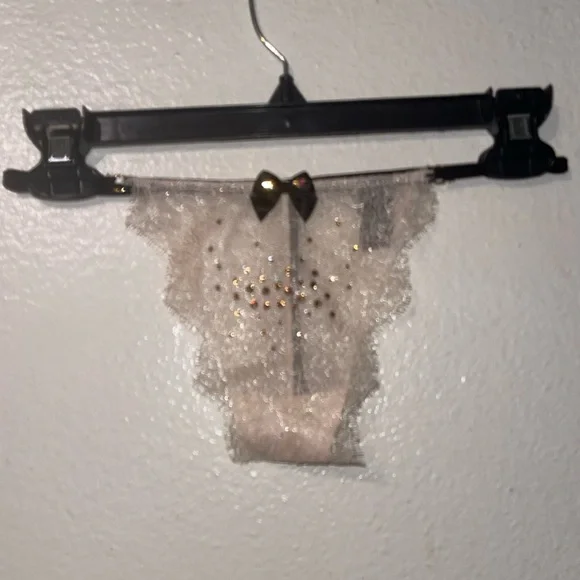 Victoria secret wedding size 34B